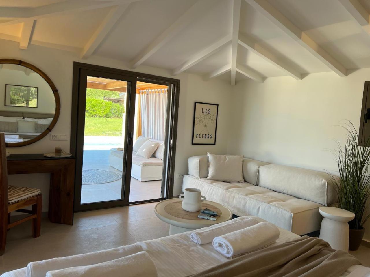 Sunny Villas Klismata Bagian luar foto
